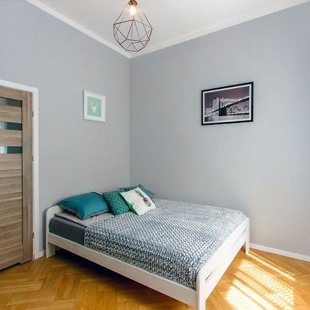 Clicktheflat Wspolna Central Apart Rooms Варшава Екстериор снимка
